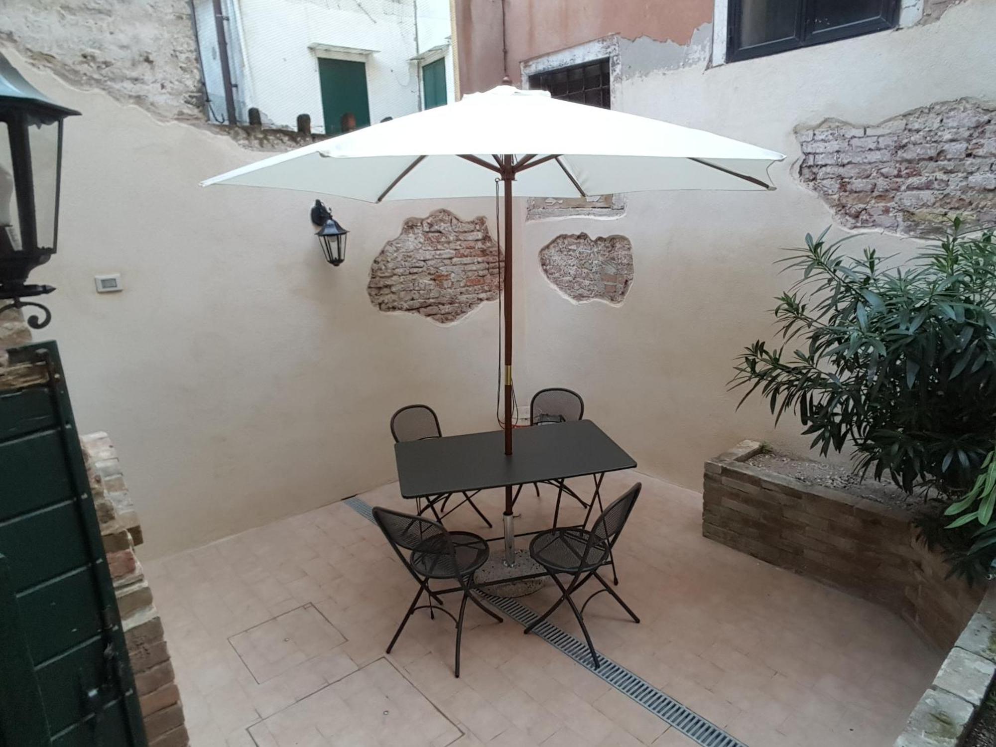La Corte Incantata البندقية المظهر الخارجي الصورة